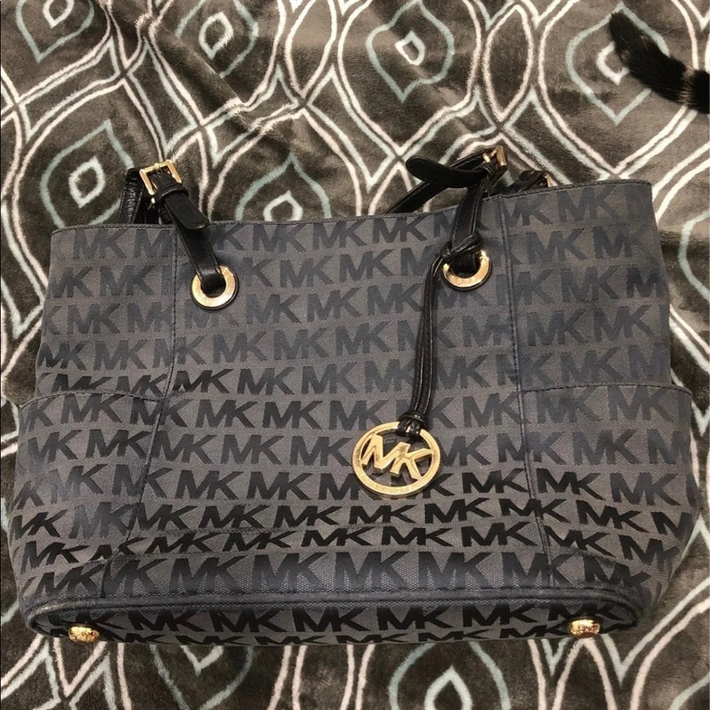 Michael Kors Signature Tote bag